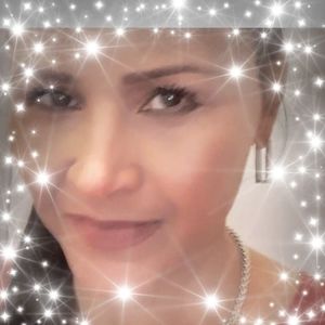 Meet your Posher, Estelle